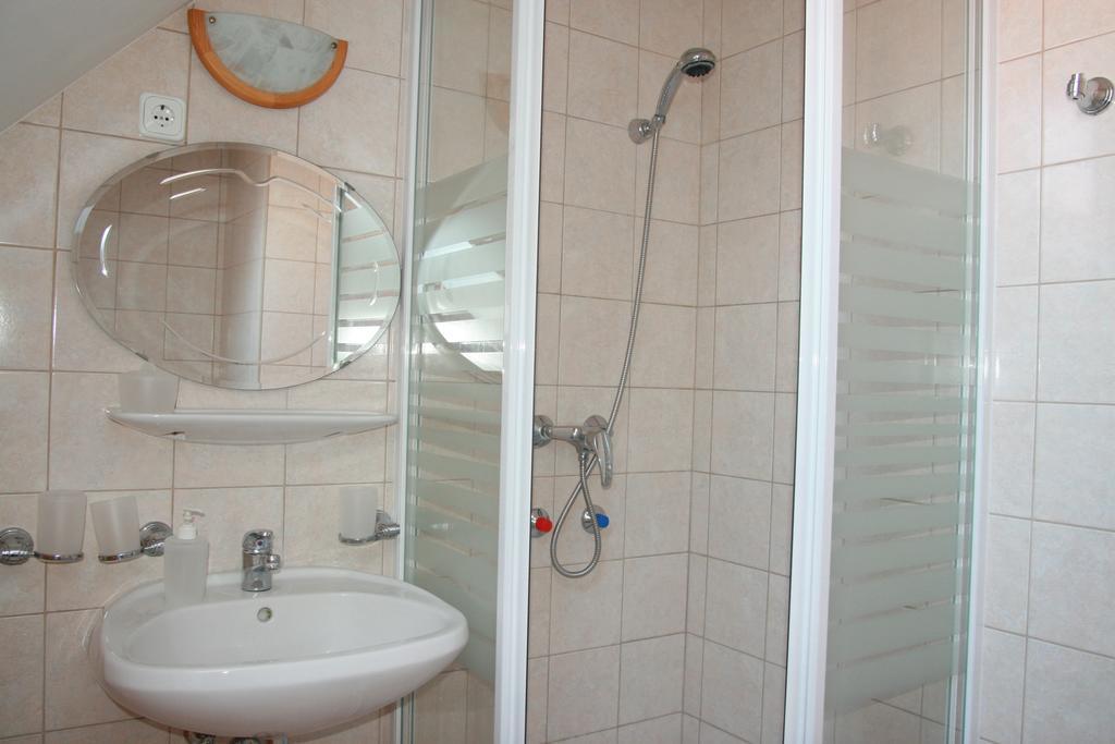 Ottó Panzió Villány Habitación foto